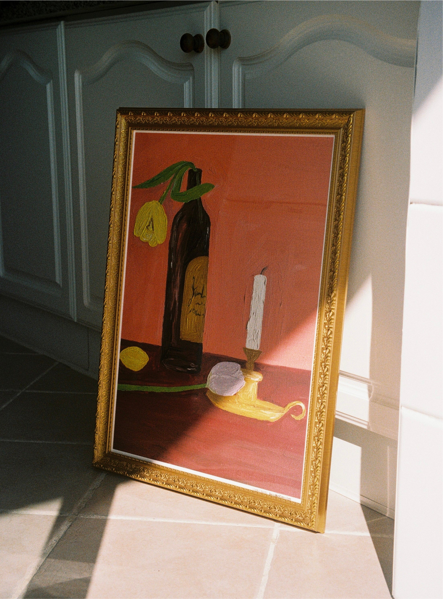 Velas, vinho e flores Fine Art Print